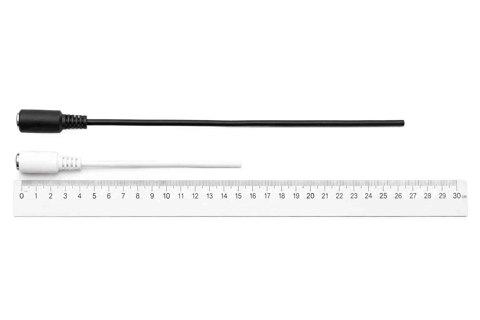 DC konektor samice kabelový černý - rozměry zásuvky 2,1/5,5mm a délka kabelu 25cm